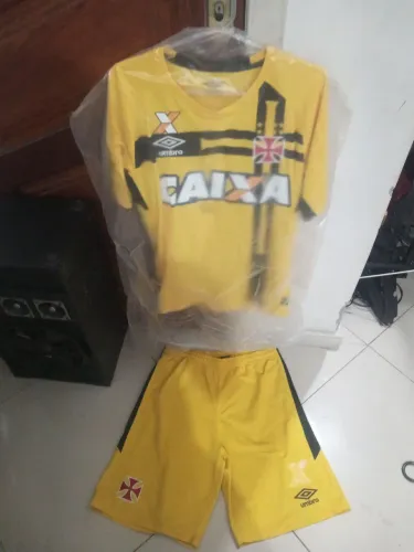 CONJUNTO DO VASCO DE GOLEIRO