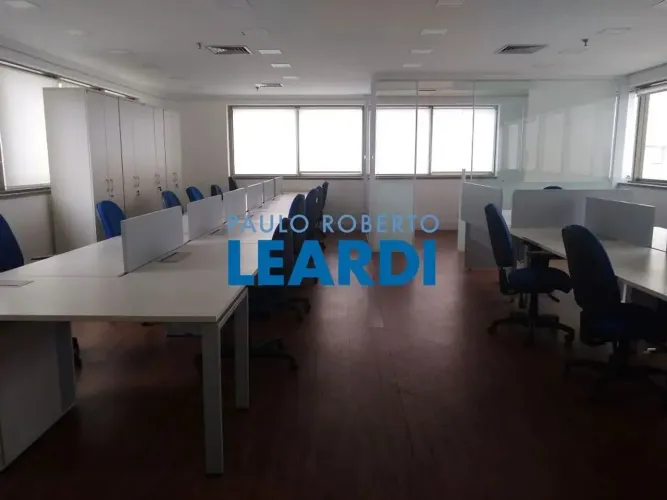 CONJ. COMERCIAL - PINHEIROS - SP