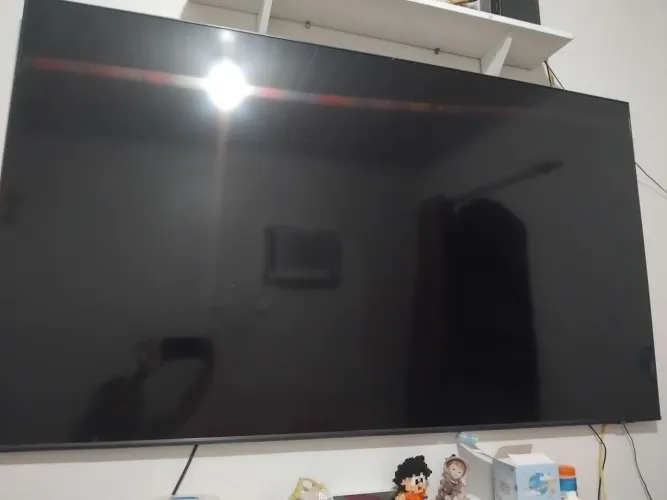 Vende-se TV Samsung 65 polegadas