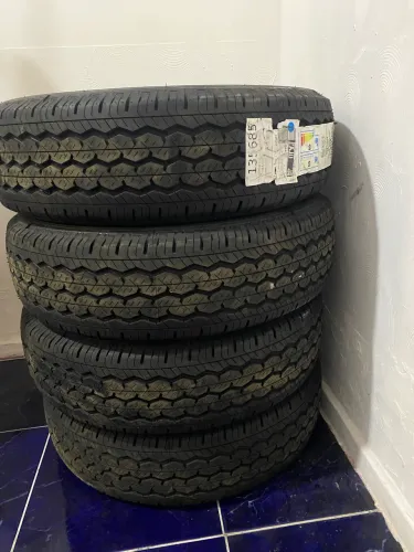 4 PNEUS NOVOS WEST LAKE