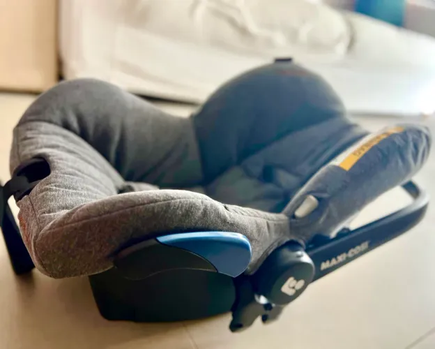 Bebê Conforto com Base para Carro 