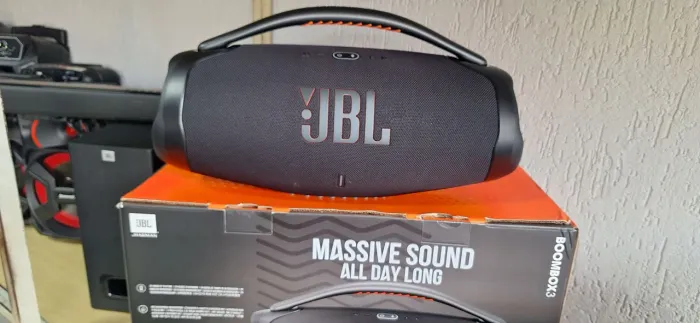 Caixa Boombox 3