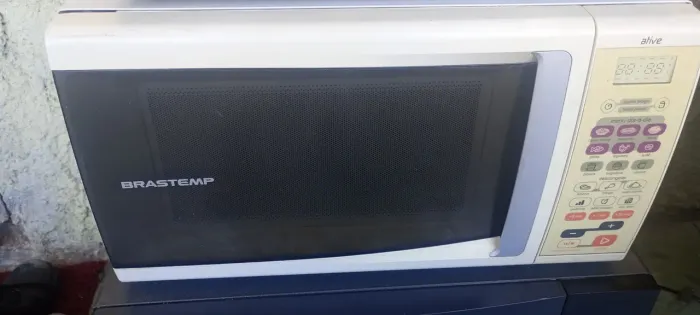 Vendo este microondas Brastemp