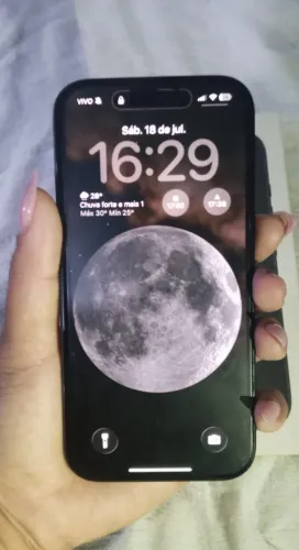iPhone 16