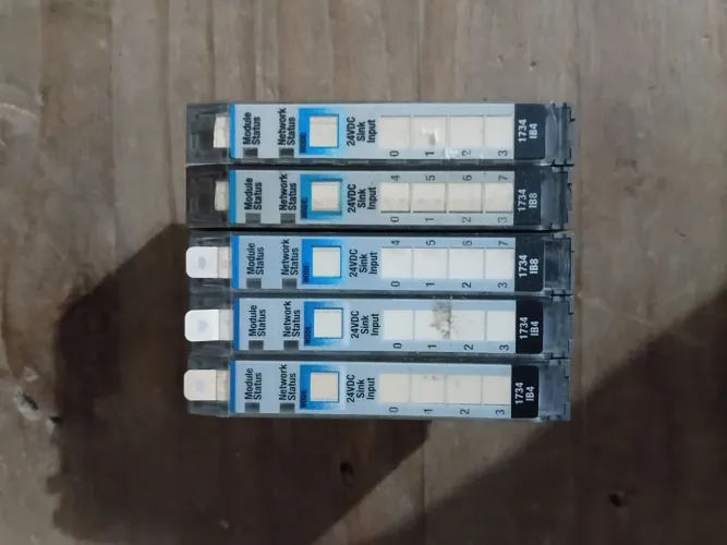 Módulo Entrada Digital Allen-bradley 1734-IB8 24VDC - 8 Canais - Usado + NF