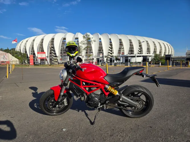 VENDO DUCATI MONSTER ZERADA