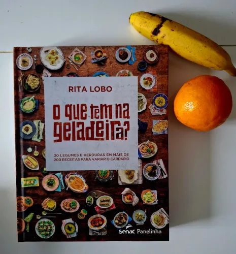 Livro: O que tem na geladeira - Rita Lobo - IMPECÁVEL