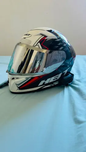 Capacete helt