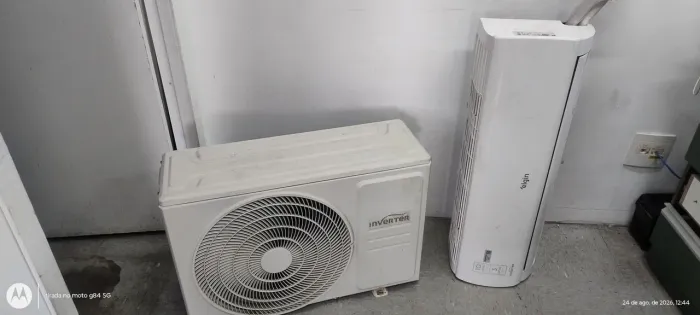 Ar-condicionado Elgin Inverter 12.000 BTUs - 220V - R410A