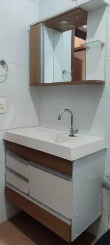 Móvel de banheiro 