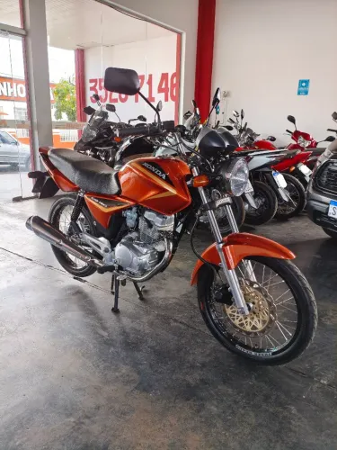 Titan 150 Edição especial 