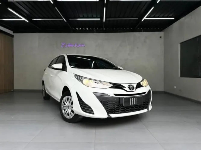 Toyota Yaris Live 1.3 Flex 16V 5P AUT 2022