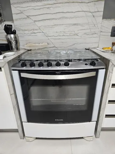 Fogão 6 bocas Electrolux 