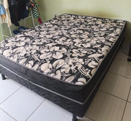 Cama box de casal conjugada