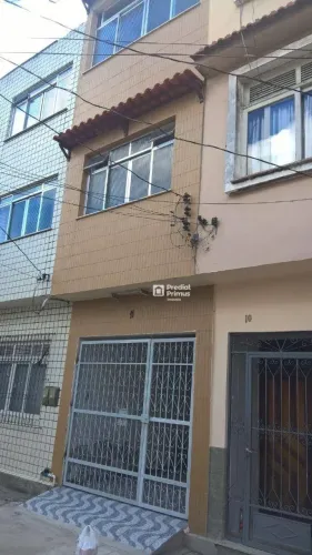 Prédio à Venda no Centro de Nova Friburgo Paissandu | 4 Andares | Rua Tranquila e Central