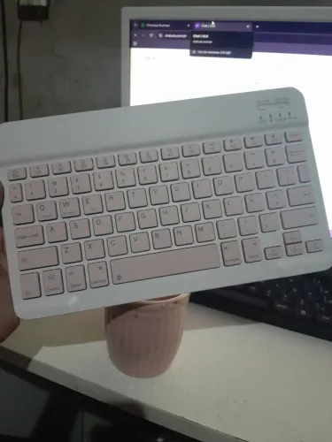 Teclado Bluetooth rosa