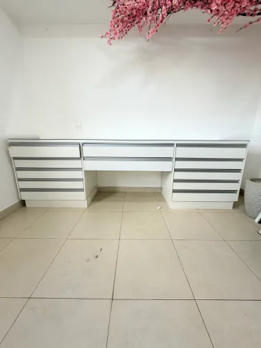 Bancada Profissional para Maquiagem | 12 Gavetas + Tampo de Vidro | Oportunidade
