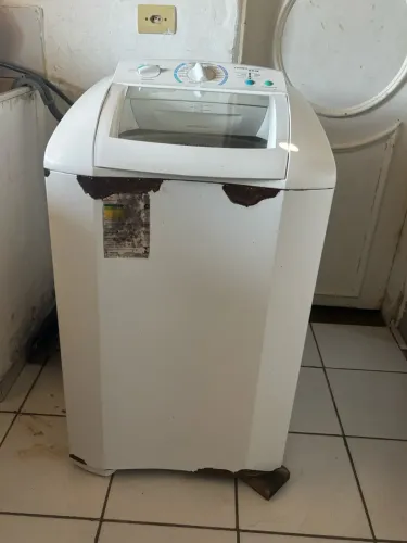 MÁQUINA DE LAVAR ELECTROLUX TURBO ECONOMIA 9KG (127V) - PARA PEÇAS OU CONCERTO