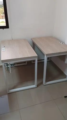 Mesa de Escritório 100x60 - Ótimo Estado