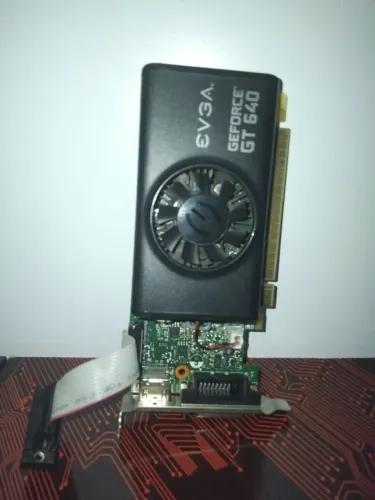 Placa de vídeo gt 640 1gb Gddr5 low-profile. Parou de funcionar do nada!