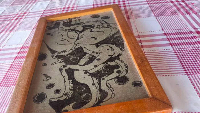 QUADRO DE MADEIRA  [GRAFFiITI CINZA ENVERNIZADO] feito a mão.