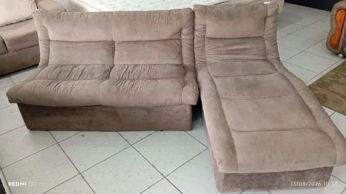 Vendo sofá com chaise de canto