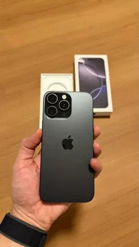 iPhone 16 Pro Max 1TB Black titanium, Seminovo 95%, Garantia