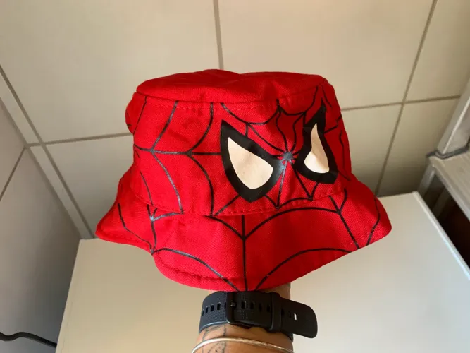 Chapéu de tecido infantil