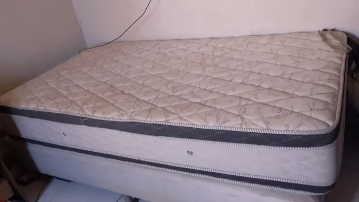 Cama box solteirão