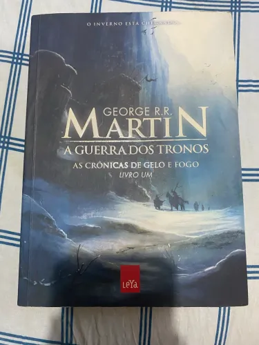 Livro Um Game of Thrones A Guerra dos Tronos