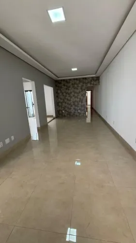 Casa em Rua Fechada no Bairro Santa Cruz II