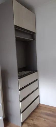 Armário multiuso
