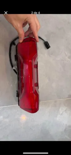 Lanterna honda ADV nova sem detalhes