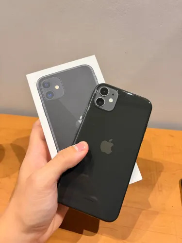 IPHONE 11, 64g, preto.