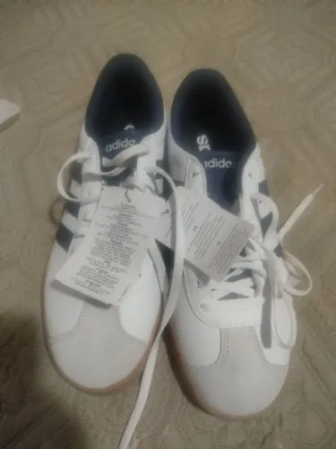 Tênis Adidas VL court base