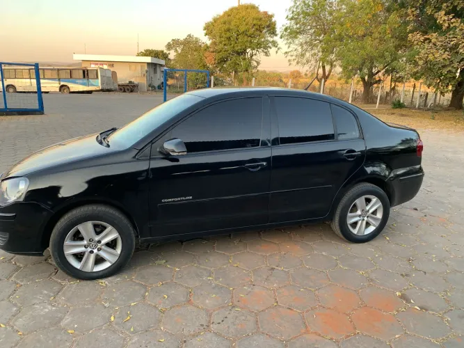 Volkswagen Polo Sedan 1.6 MI Total Flex 8V 4P 2011