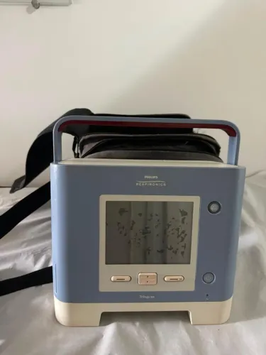 Ventilador Mecânico Trilogy 100 Phillips Respironics Usado