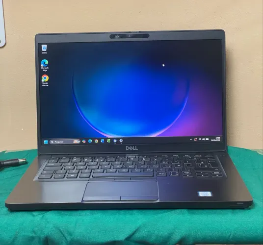 Notebook Dell Latitude 5400 | i7 da 8ª Ger | 8GB DDR4 | NVMe 120GB | Win11 Office | Envio