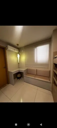 Cama e mesa de estudo