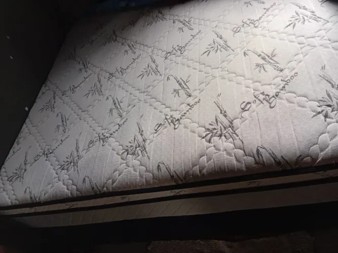 Cama box de casal 