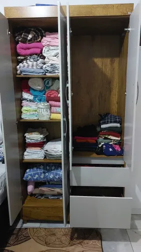 Guarda roupas solteiro