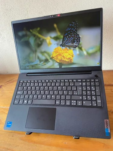Notebook Lenovo i5 13ª Geração / 8GB RAM / 256GB SSD / Tela 15.6?