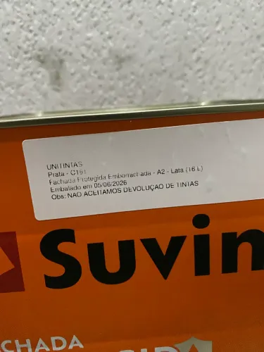 Tinta emborrachada suvinil