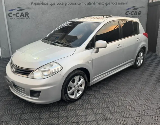 Nissan Tiida SL 1.8/1.8 Flex 16V Aut. 2012