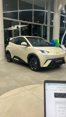 Aluga-se  carro para motorista de App.