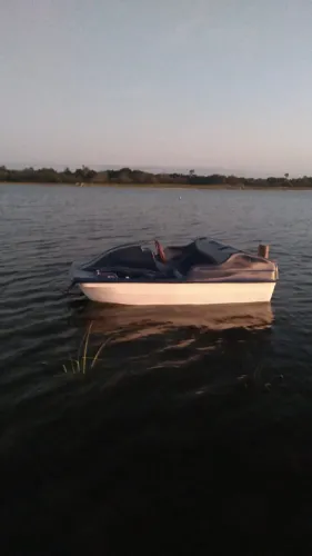 Barco de fibra 