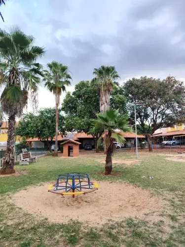 VENDE-SE CASA NO Condomínio Borghese II