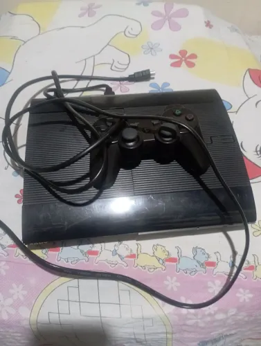 Vendo PS3 super slim desbloqueado