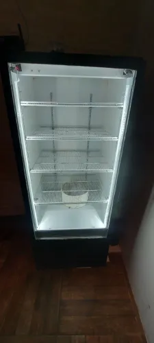 Geladeira expositora barata!