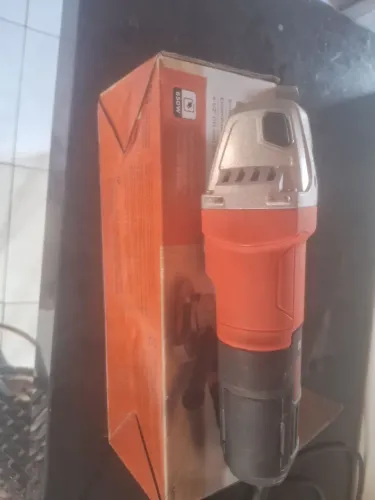 Uma lixadeira semi nova para vender
